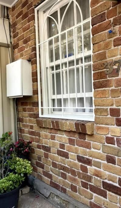Simple Comfortable Apartment Sydney